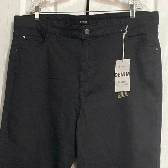 Evan’s denim bootcut short black jean pants - Picture 3 of 11